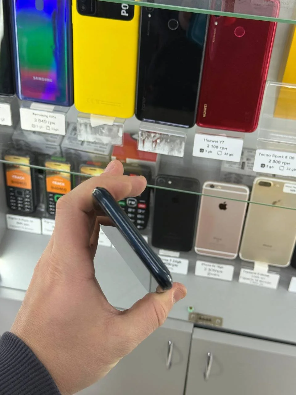 Смартфон Tecno Spark 6 GO, фото №3 Смартфон Tecno Spark 6 GO, фото №3