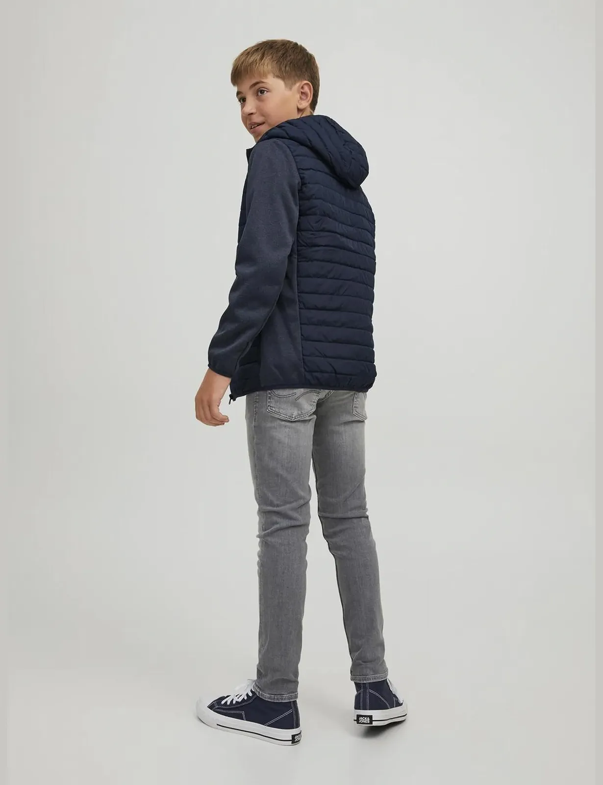 Куртка JACK & JONES Hybrid для хлопчика Junior, фото №2 Куртка JACK & JONES Hybrid для хлопчика Junior, фото №2