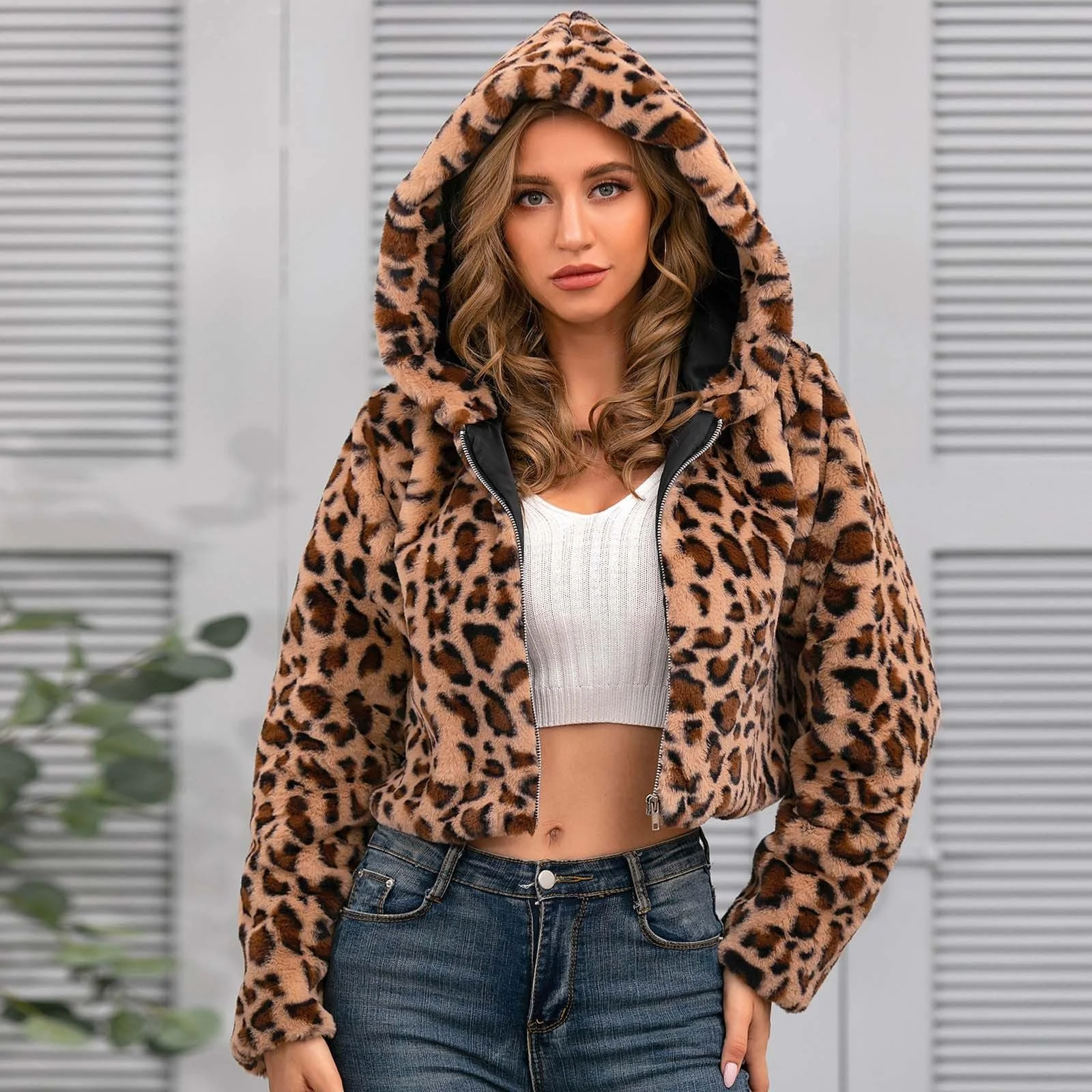 Коротка хутряна куртка жіноча з відкритим передом, тепла, фото №3 Коротка хутряна куртка жіноча з відкритим передом, тепла, фото №3