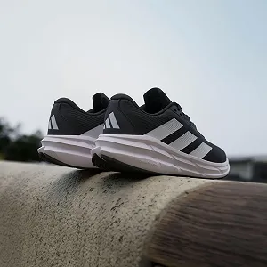 Кроссовки для бега Adidas Questar 3 Мужские synthetic.ua - Фото 1