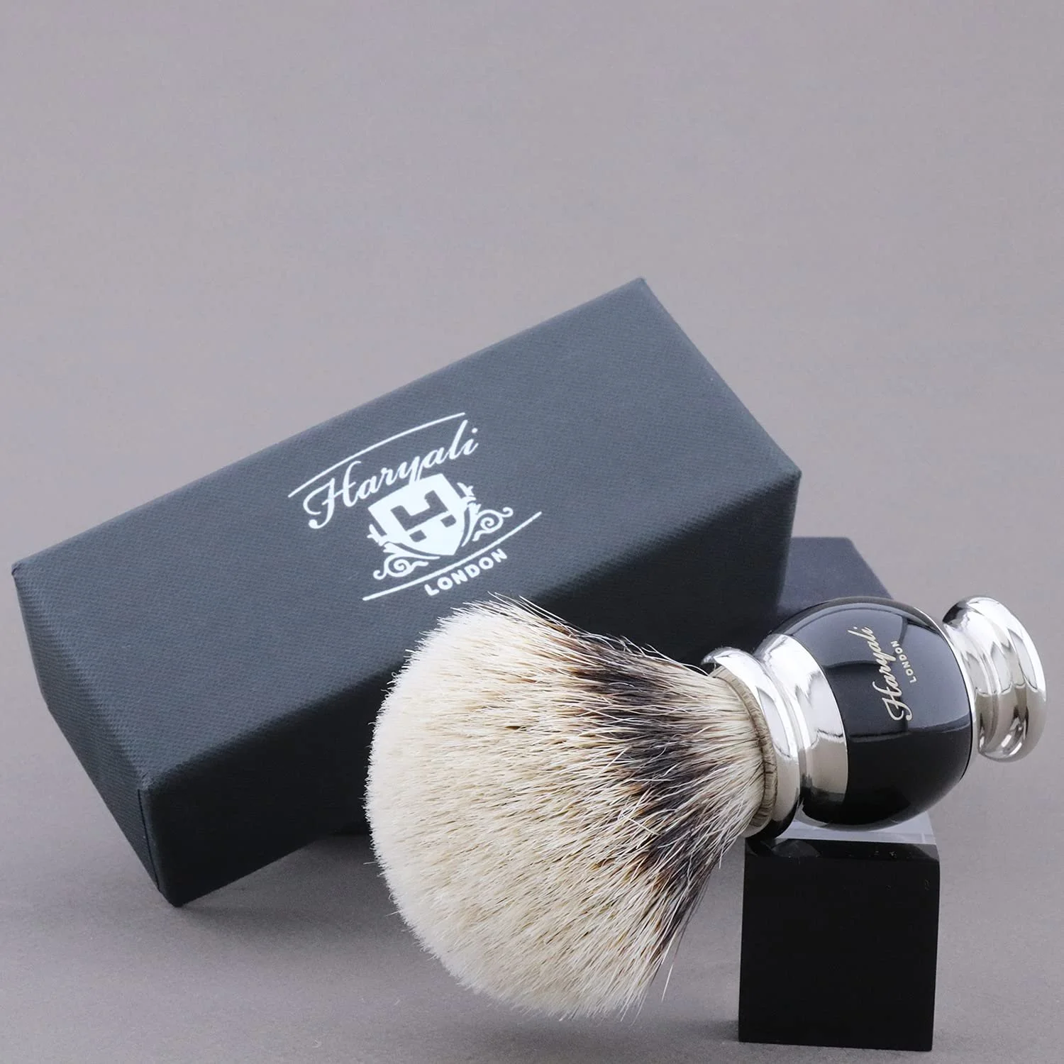 Помазок для бритья Modern Black Silver Tip Badger Hair с держателем Черный/Серебристый, фото №5 Помазок для бритья Modern Black Silver Tip Badger Hair с держателем Черный/Серебристый, фото №5