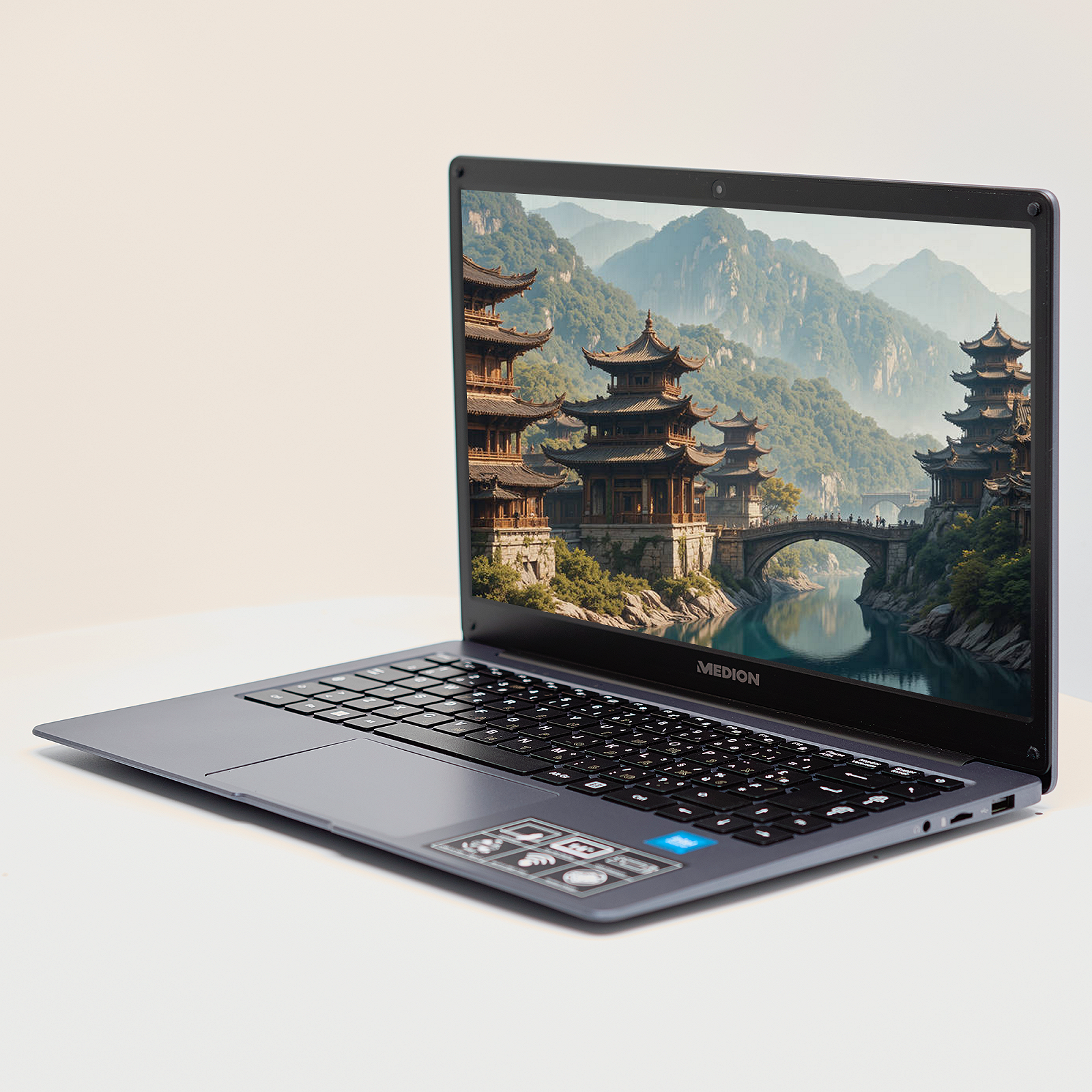 Ноутбук 14" Medion (Lenovo Group) Akoya E14223 | 4-ядерний Intel | RAM DDR4 4 ГБ | eMMC 128 ГБ | Intel UHD Graphics 600 | АКБ до 9 годин | Wi-Fi 5.0 | Bluetooth 5.1 | Win11 (5104), фото №2