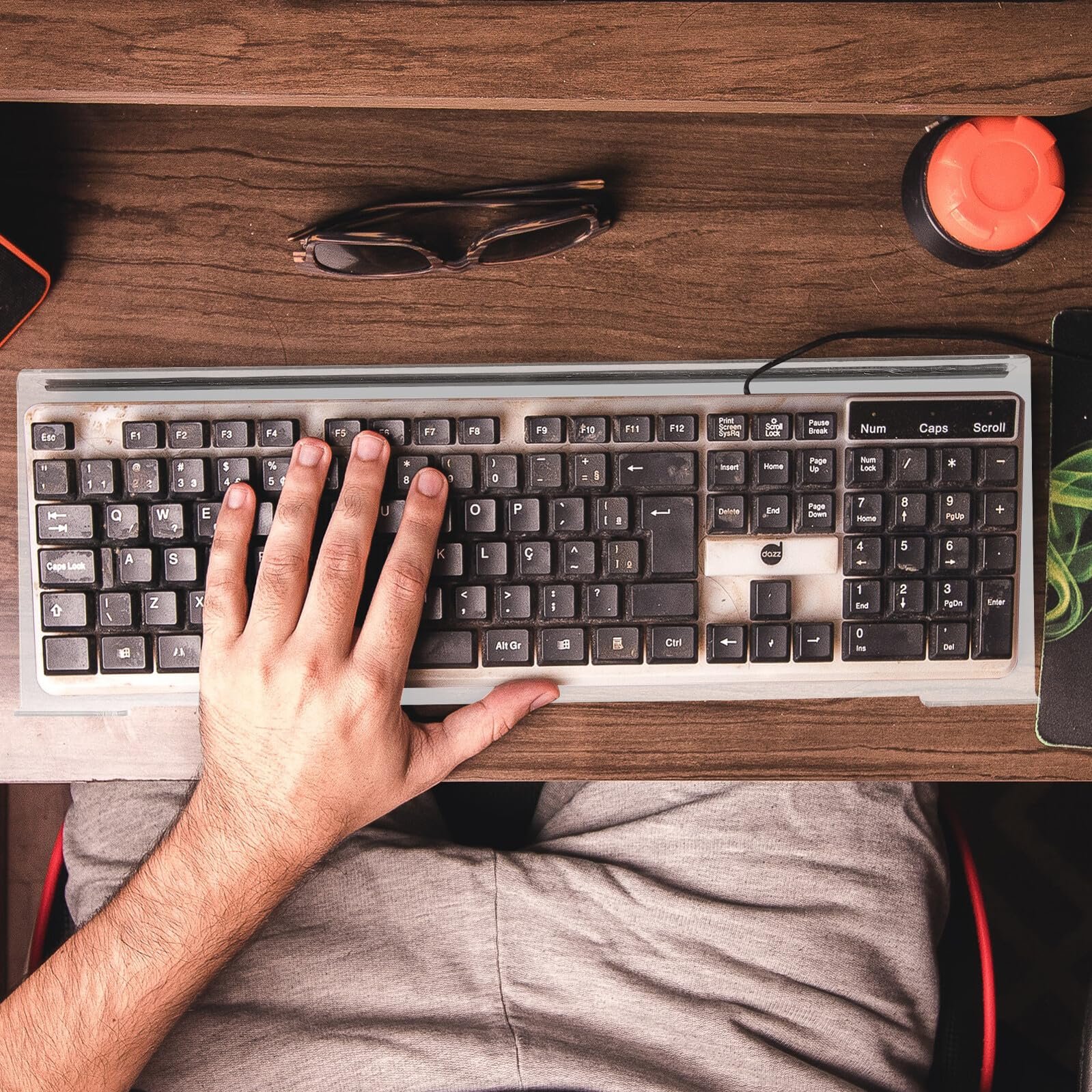 Подставка для клавиатуры акриловая Прозрачная с наклонным лотком Эргономичная подставка для ПК клавиатуры для стола Нескользящие гладкие края Совместима с большинством Случайные цвета, фото №8