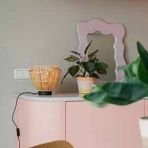 Настільна лампа Qazqa Pua бамбукова кругла E27 чорна з натуральним synthetic.ua - Фото 1