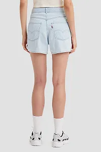 Женские джинсовые шорты Levis - Featherweight Mom Short Poole Party - 24 synthetic.ua - Фото 1