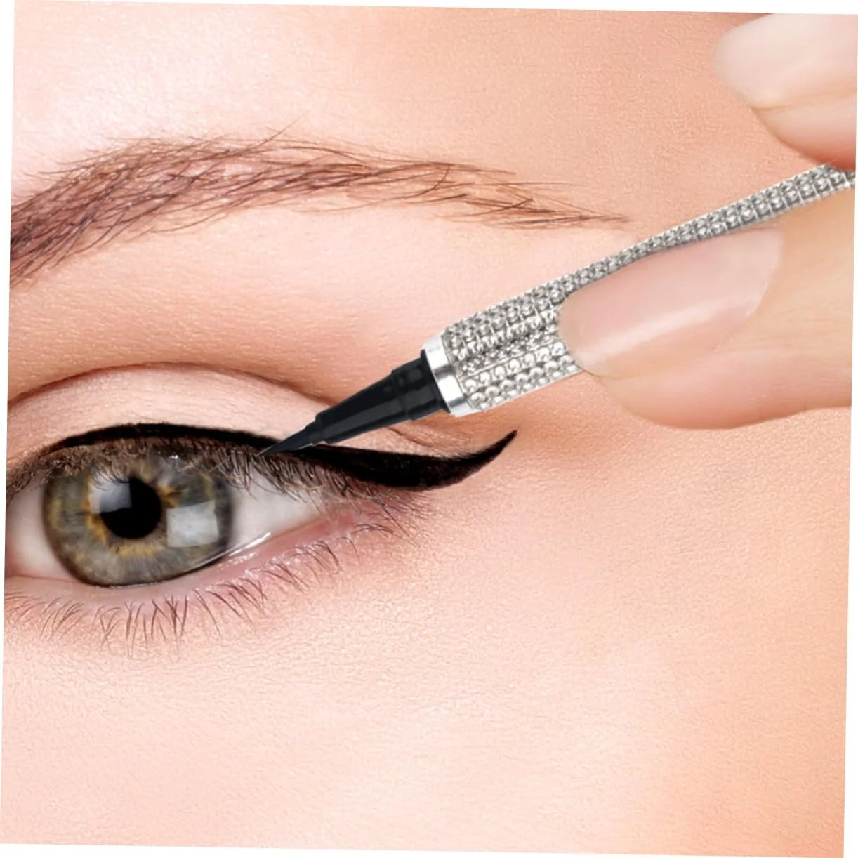 Подводка TOVINANNA Жидкая Черный, фото №6 Подводка TOVINANNA Жидкая Черный, фото №6