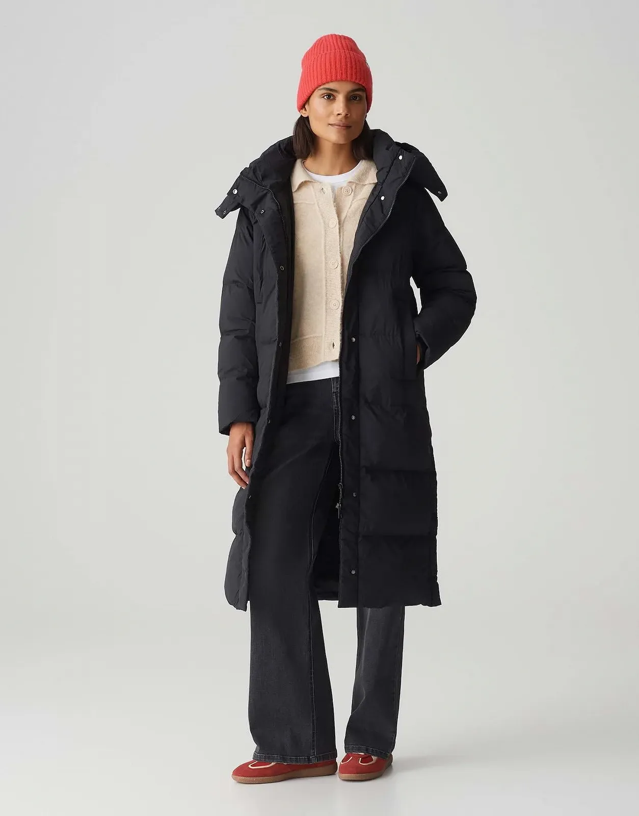 Длинное стеганое пальто OPUS Halline Standard с переработанным наполнителем из искусственного пуха, фото №2 Длинное стеганое пальто OPUS Halline Standard с переработанным наполнителем из искусственного пуха, фото №2