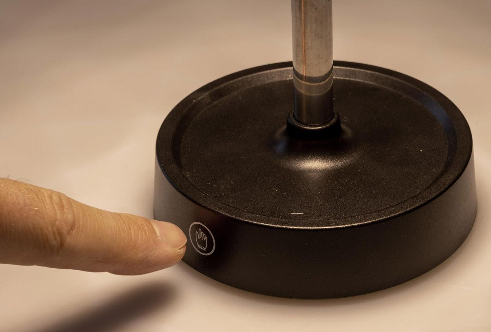 Настольная лампа ChiliTec Touch Battery Dimmable LED Warm White 3000 K 11.5-29 cm Черная, фото №5