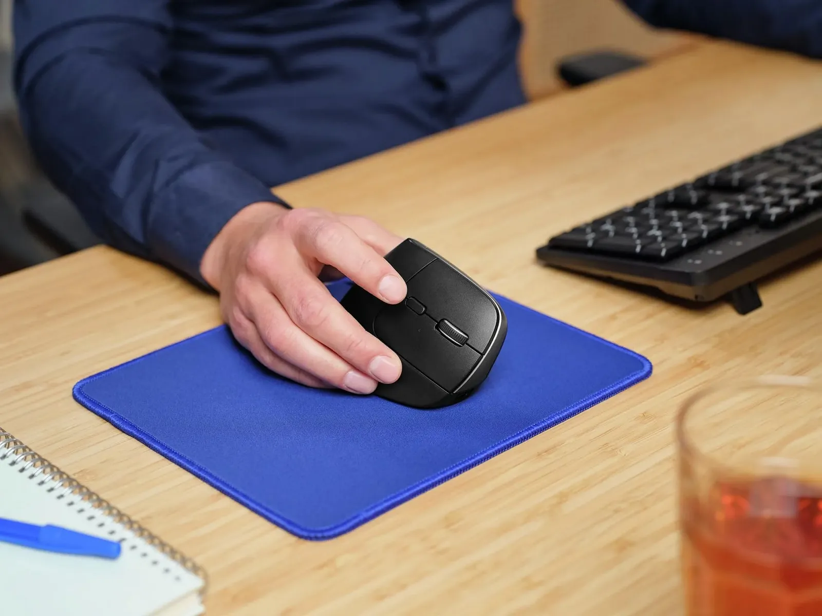 Мышь Trust Bayo+ Беспроводная Bluetooth + RF 2.4GHz Вертикальная Эргономичная Перезаряжаемая Черный, фото №8