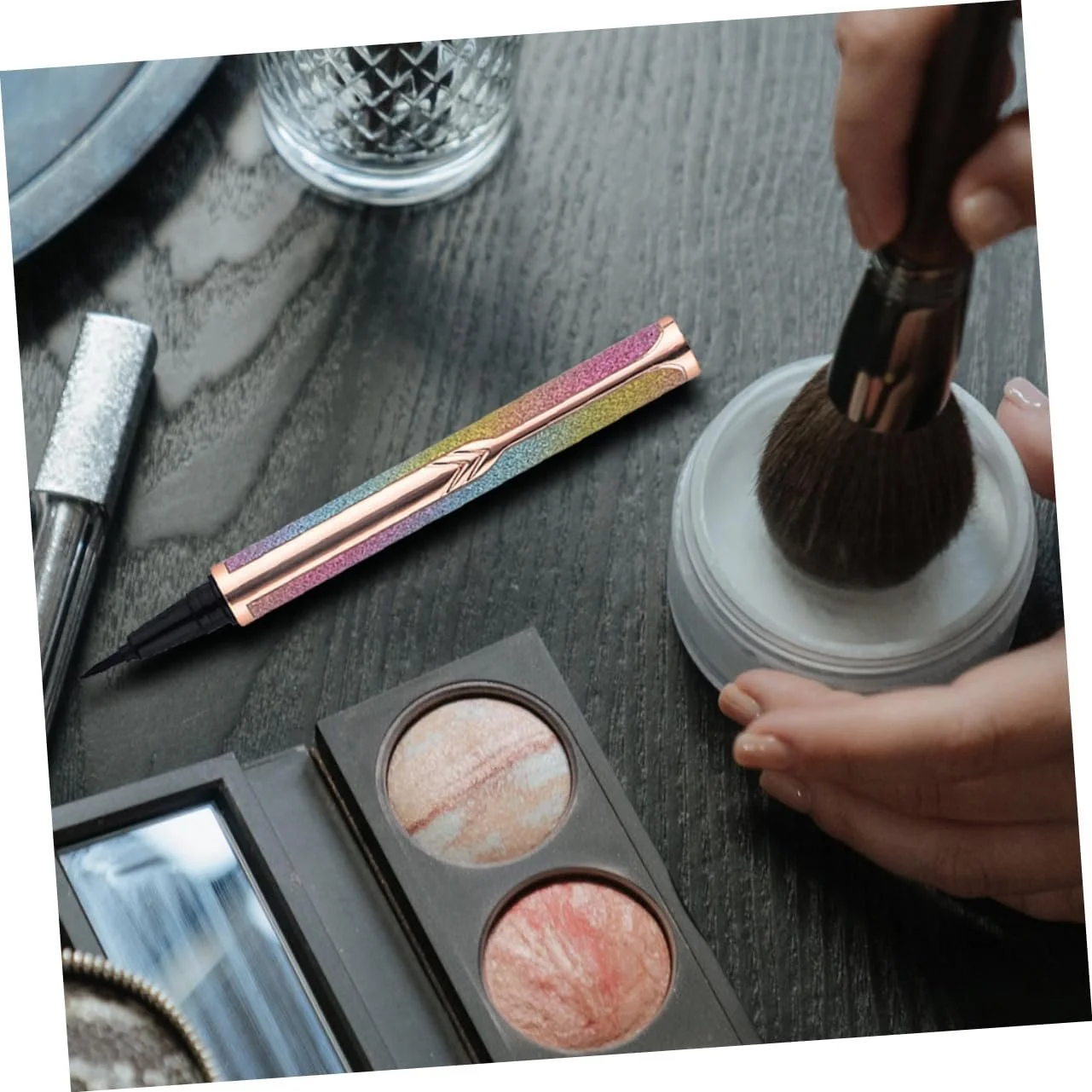 Підводка для очей FRCOLOR рідка, матова, швидковисихаюча з тонким кінчиком, фото №2