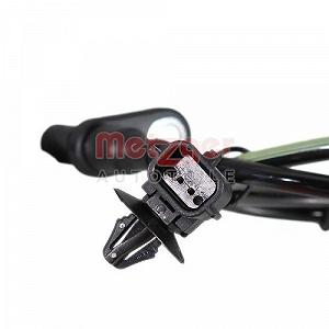 Датчик частоти обертання колеса METZGER 09001520 NISSAN Задня вісь праворуч synthetic.ua - Фото 1