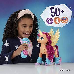 Інтерактивна фігурка My Little Pony Sing 'N Skate Sunny Starscout / MLP1434 / З мікрофоном ціна на synthetic.ua - Фото 1 Інтерактивна фігурка My Little Pony Sing 'N Skate Sunny Starscout / MLP1434 / З мікрофоном synthetic.ua - Фото 1