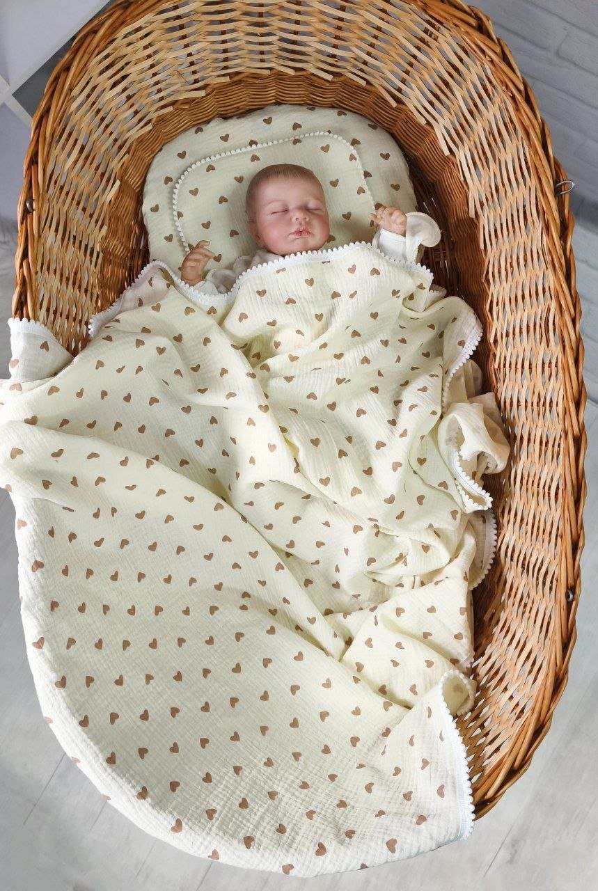 Муслиновый комплект в коляску, люльку: плед, простынь и подушка Сердечки бежевый, фото №3
