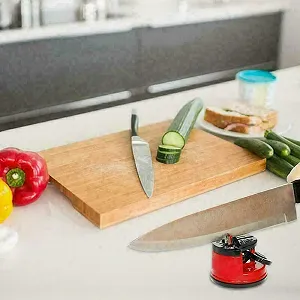 Точилка для ножів на присосці ручна Червона synthetic.ua - Фото 1