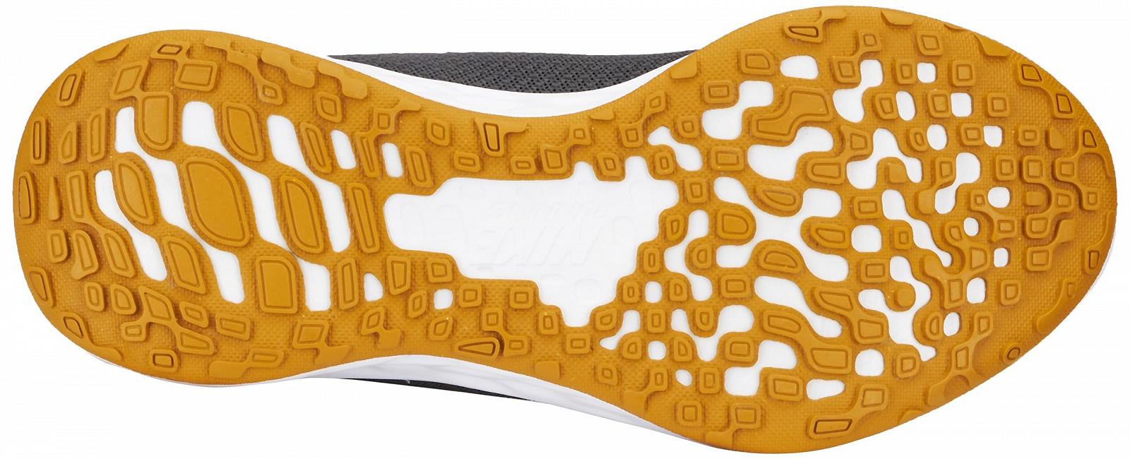 Кросівки Nike Revolution 6 Herren, фото №2 Кросівки Nike Revolution 6 Herren, фото №2