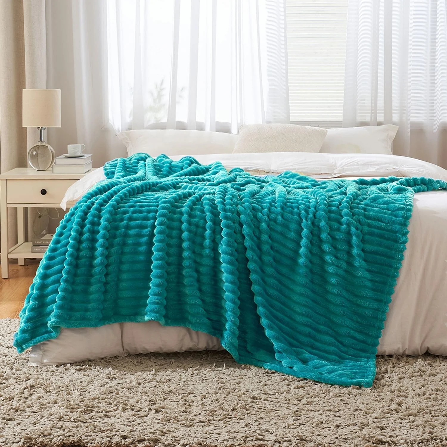 Одеяло MIULEE Пушистое Флисовое Фланелевое Однотонное Одеяло на диван Микрофибра Покрывало на кровать Одеяло для спальни 125 x 150 см Сине-зеленое, фото №5
