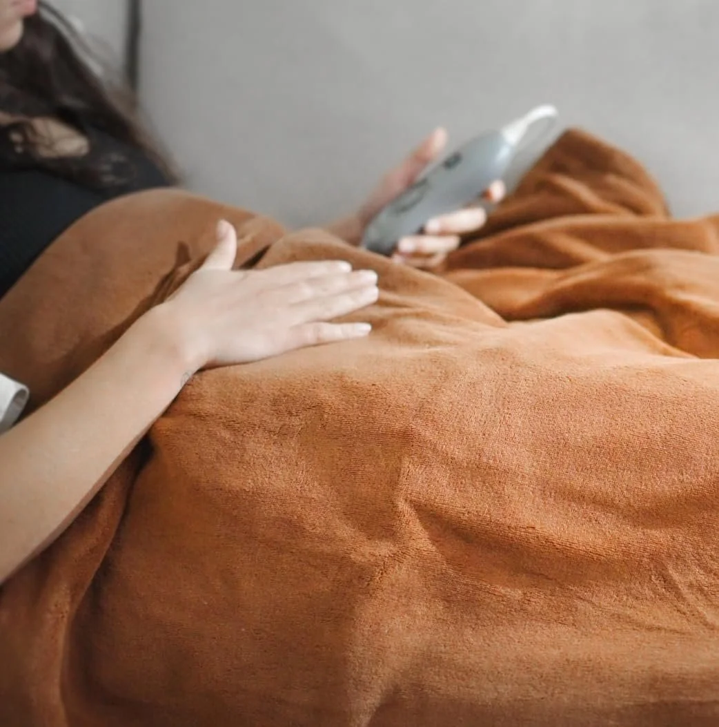 Электрическое одеяло ECODE 180 x 130 см, пульт дистанционного управления с 3 уровнями нагрева, автоматическое выключение через 180 минут (шоколадно-коричневый), фото №5