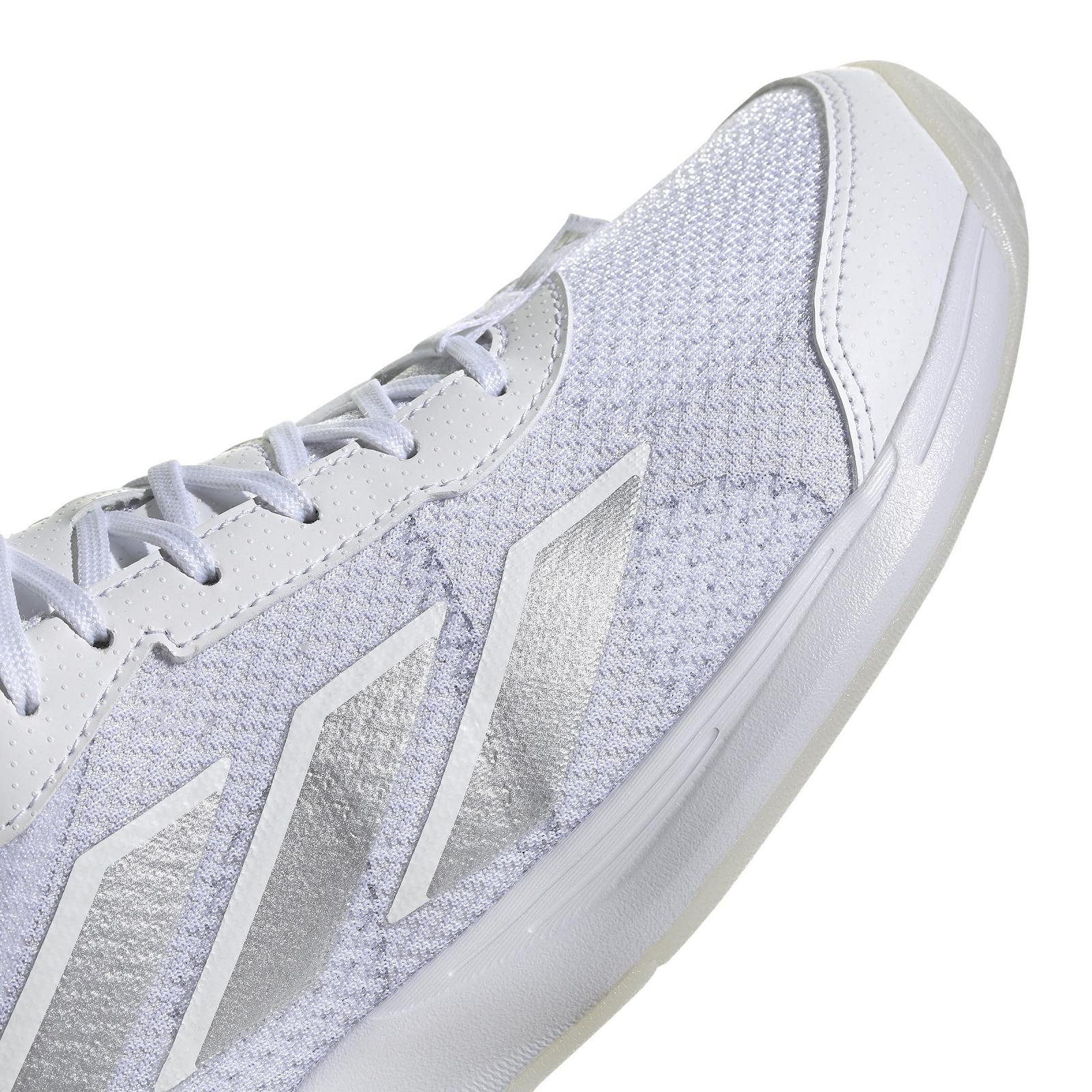 Кросівки Adidas Avaflash Low (Non Football) жіночі, фото №5
