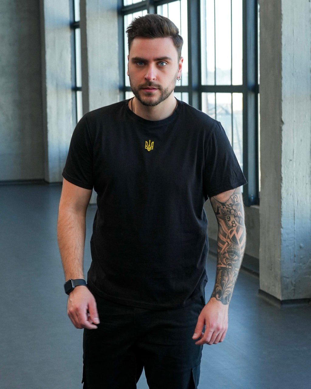 Мужская хлопковая футболка с вышивкой Тризуб Украина BD0036 размер S цвет черный, фото №2