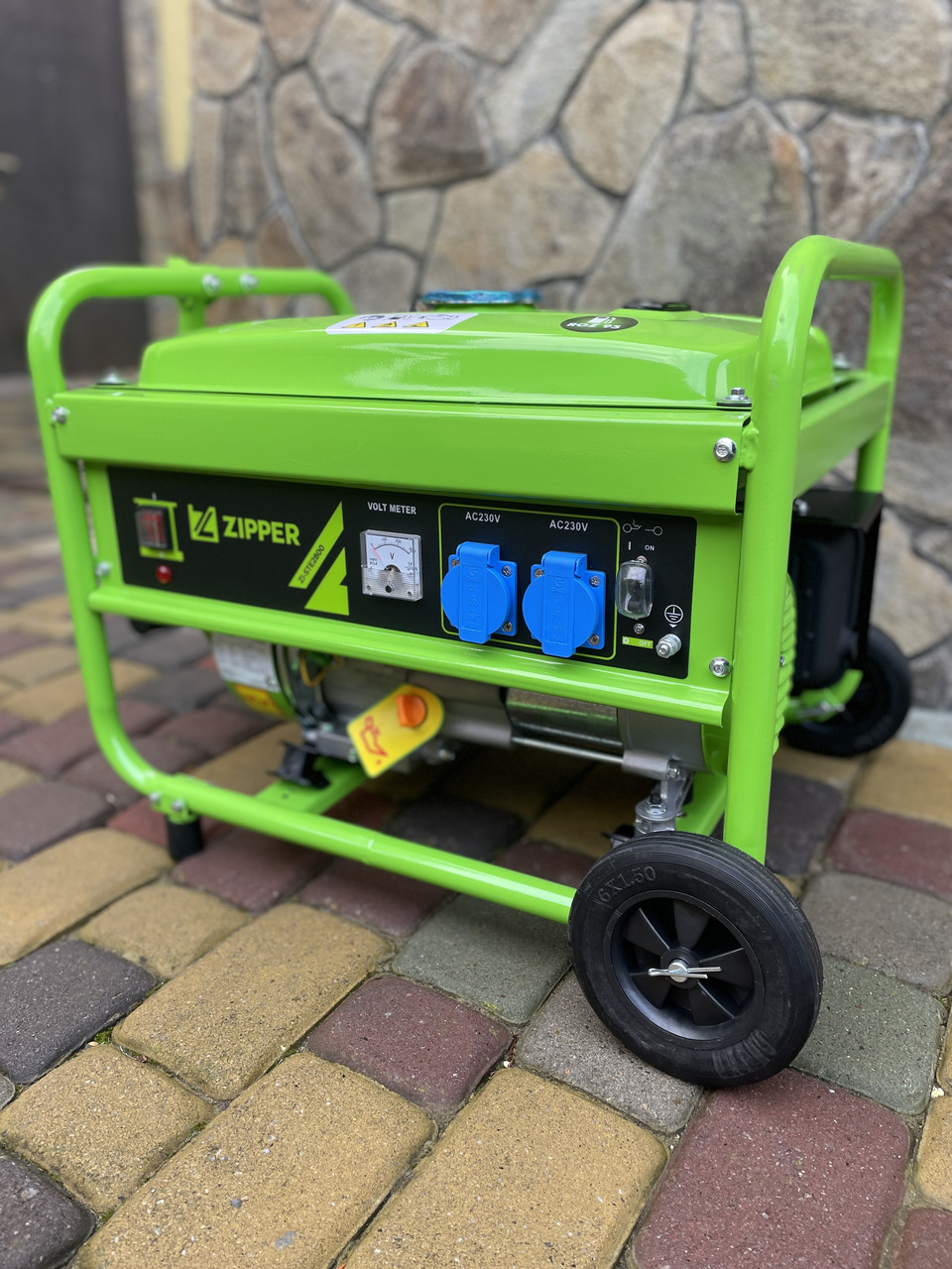 Бензиновый генератор ZIPPER ZI-STE2800 2.8 кВт медная обмотка, фото №4