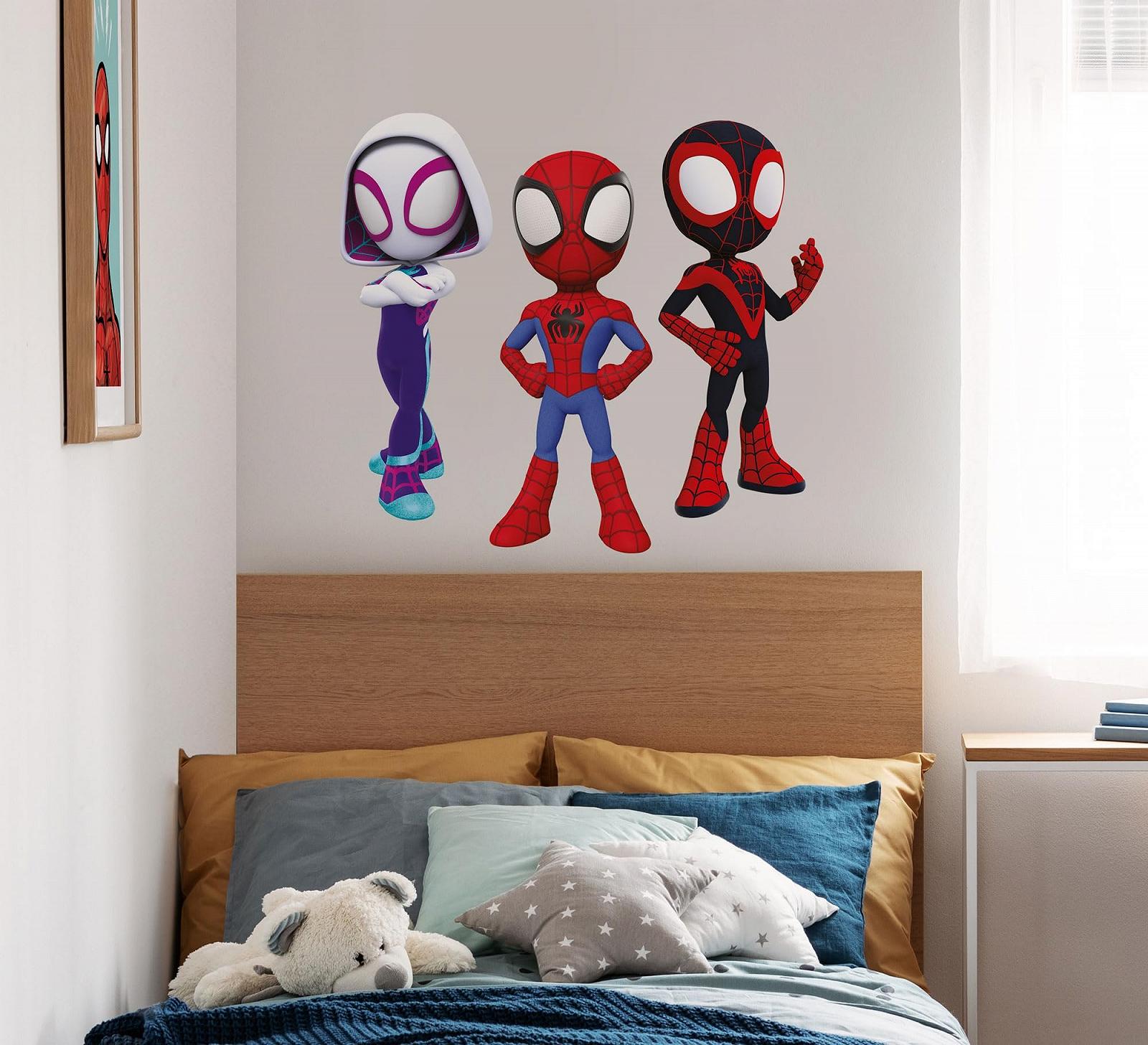 Настенная наклейка Komar Spidey and His Amazing Friends Trio 50 x 70 см разноцветная, фото №1