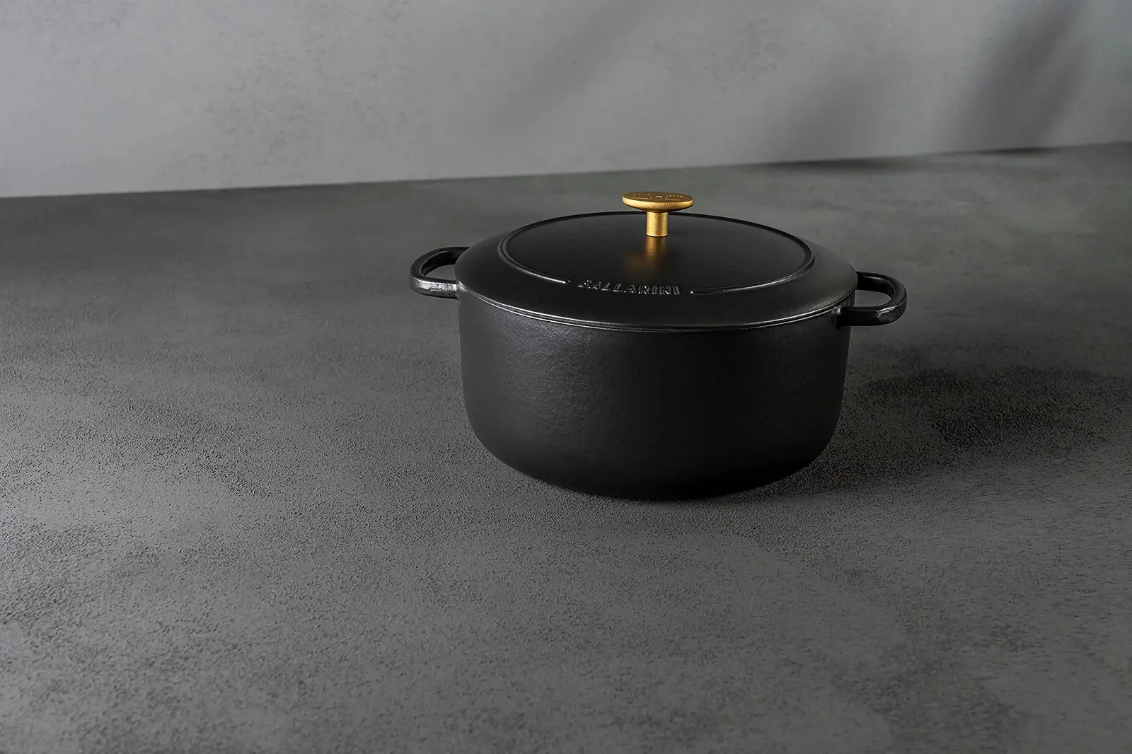 Каструля-жаровня BALLARINI Bellamonte чавунна емальована кругла 26 см 5.5 л Чорна, фото №7 Каструля-жаровня BALLARINI Bellamonte чавунна емальована кругла 26 см 5.5 л Чорна, фото №7