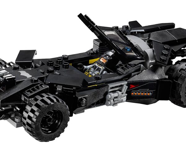 Конструктор LEGO Super Heroes Летающий Лис: Атака с Бэтмобиля (76087), фото №8