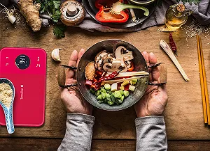 Кухонні ваги Terraillon NutriTab 5 kg Bluetooth Smart Журавлинний червоний synthetic.ua - Фото 1