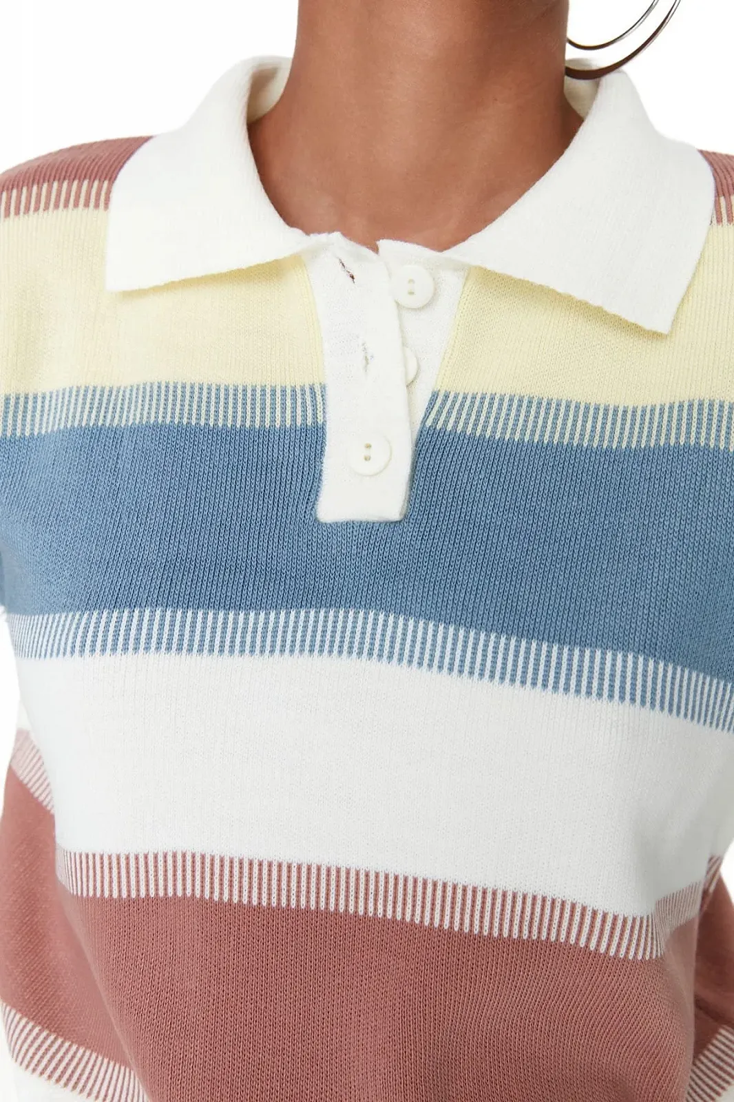 Пуловер TRENDYOL Женский с высокой горловиной, фото №2