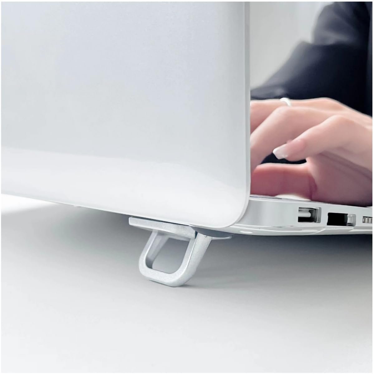Подставка для ноутбука, 2 шт., Складная подставка для ноутбука, Самоклеящийся держатель для компьютера, Мини-подставка для ноутбука, Невидимая подставка для ноутбука, Совместима со многими ноутбуками (Серебристая), фото №2