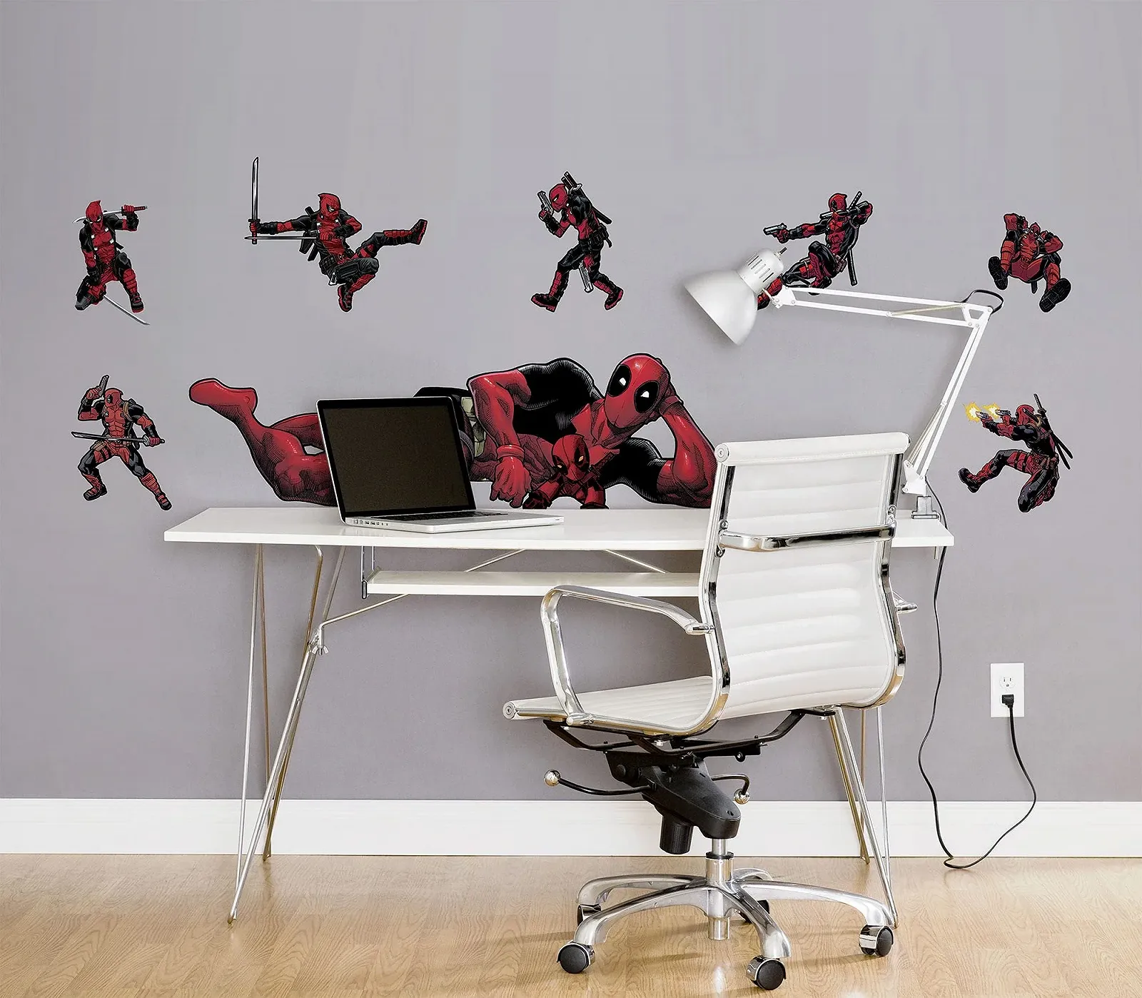 Наклейка на стену Komar Marvel Deadpool Posing 14741h 100 x 70 см, фото №1
