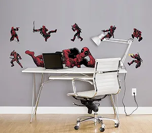 Наклейка на стіну Komar Marvel Deadpool Posing 14741h 100 x 70 см - Фото 1