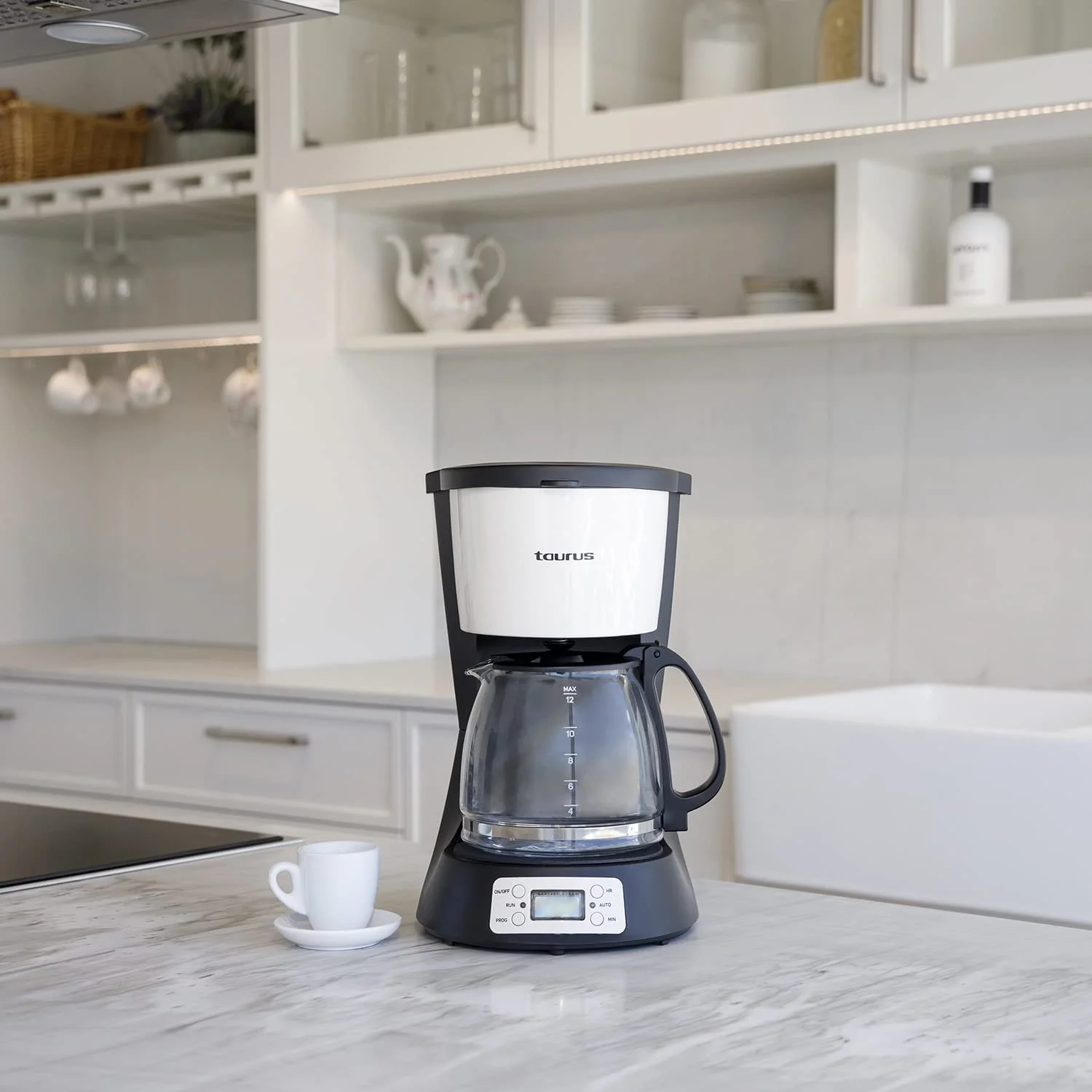 Кофеварка Taurus Vintage Digital Cream Программируемая, 1.5L, Цифровой таймер 24 часа, LCD дисплей, 1000W, Постоянный фильтр, Защита от капель, Нагревательная пластина, Автоотключение Кремовый, фото №2