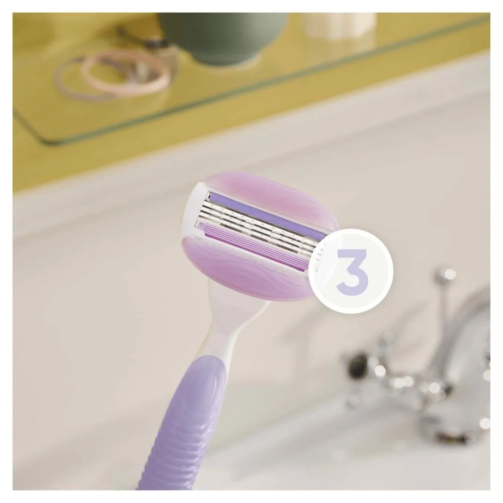 Бритва и сменные лезвия Gillette Venus Comfort Gliding Breeze 8 шт., фото №2 Бритва и сменные лезвия Gillette Venus Comfort Gliding Breeze 8 шт., фото №2