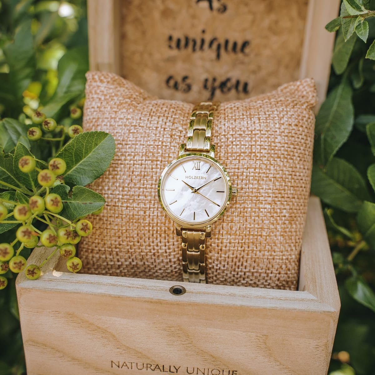 Годинник кварцовий HOLZKERN Hanwi 9010631005016 Жіночий Золотий / Перламутровий, фото №5