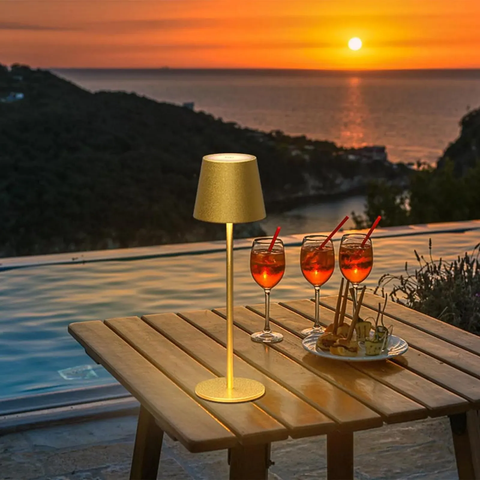 Настільна лампа Klighten LED акумуляторна алюмінієва IP54 сенсорна безступінчасте димування USB-C Золотистий, фото №6