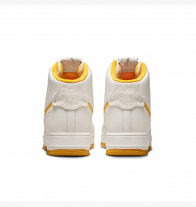 Кросівки Nike Air Force 1 High Sculpt 38.5 synthetic.ua - Фото 1