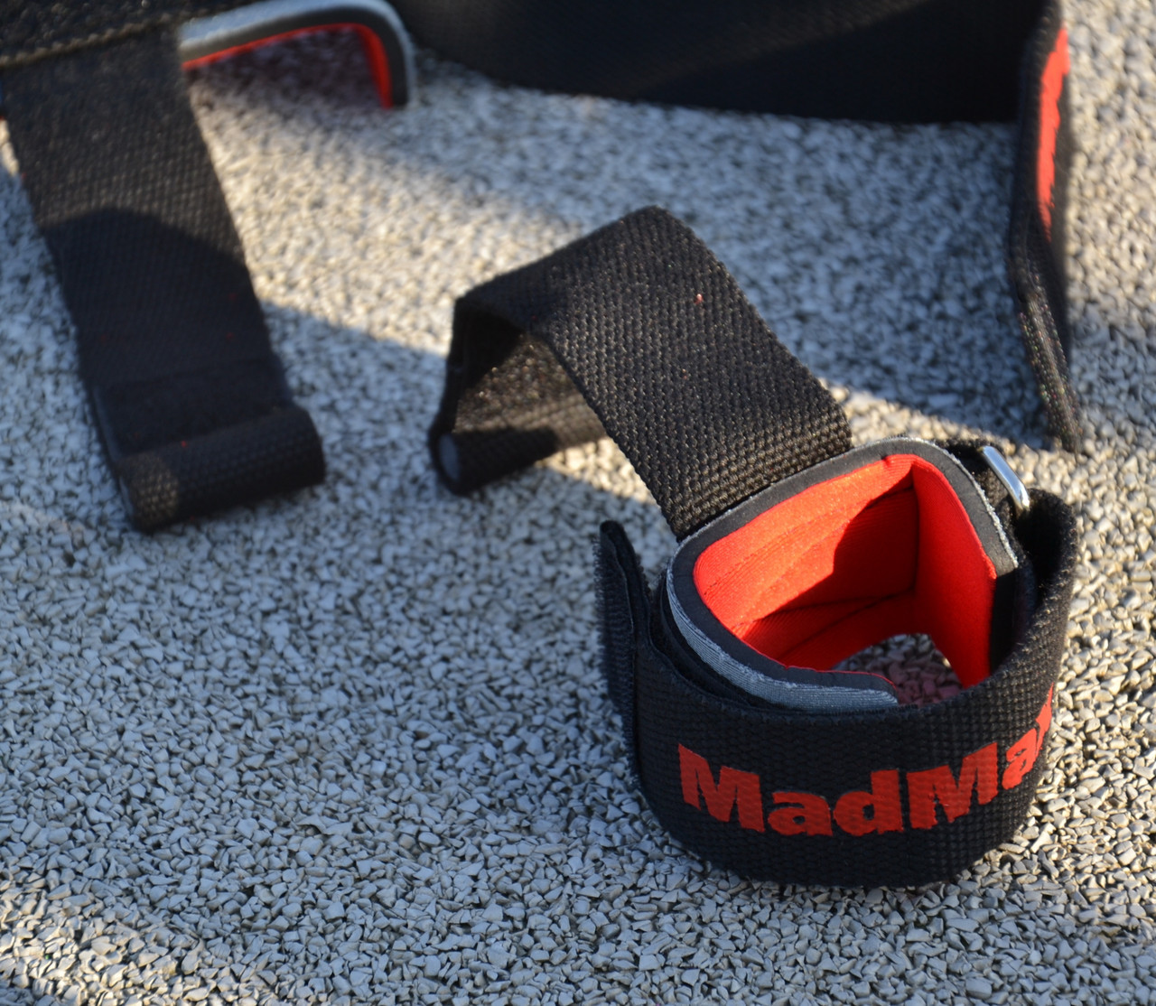 Лямки для тяги MadMax MFA-332 PWR Straps Black/Grey/Red, фото №9 Лямки для тяги MadMax MFA-332 PWR Straps Black/Grey/Red, фото №9