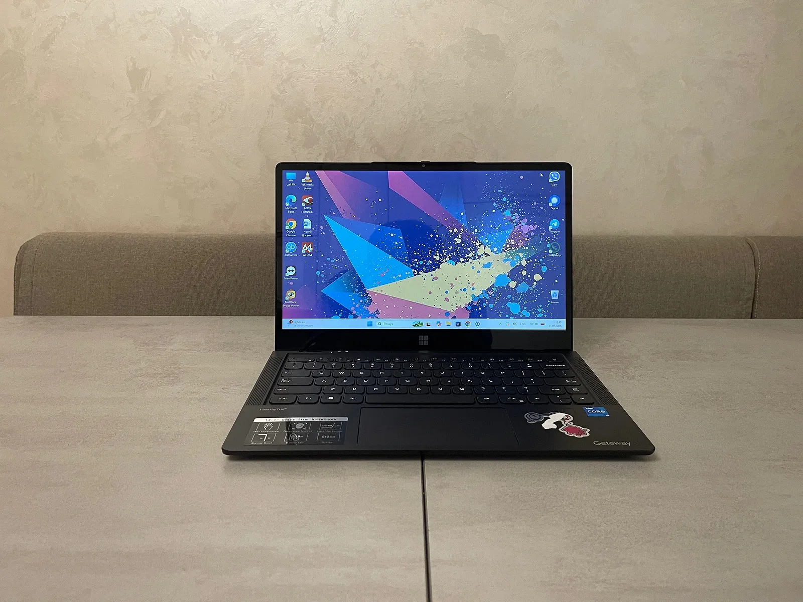 Ноутбук Gateway GWTC51427-BK, 14" FHD IPS сенсорный, i5-1235U, 8GB DDR4, 512GB SSD, фото №1 Ноутбук Gateway GWTC51427-BK, 14" FHD IPS сенсорный, i5-1235U, 8GB DDR4, 512GB SSD, фото №1