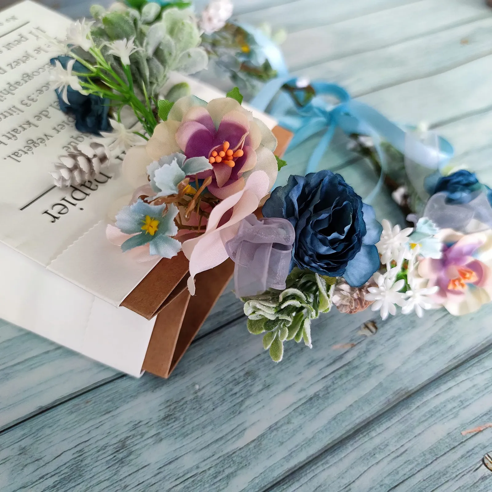 Венок из искусственных цветов, фото №7 Венок из искусственных цветов, фото №7