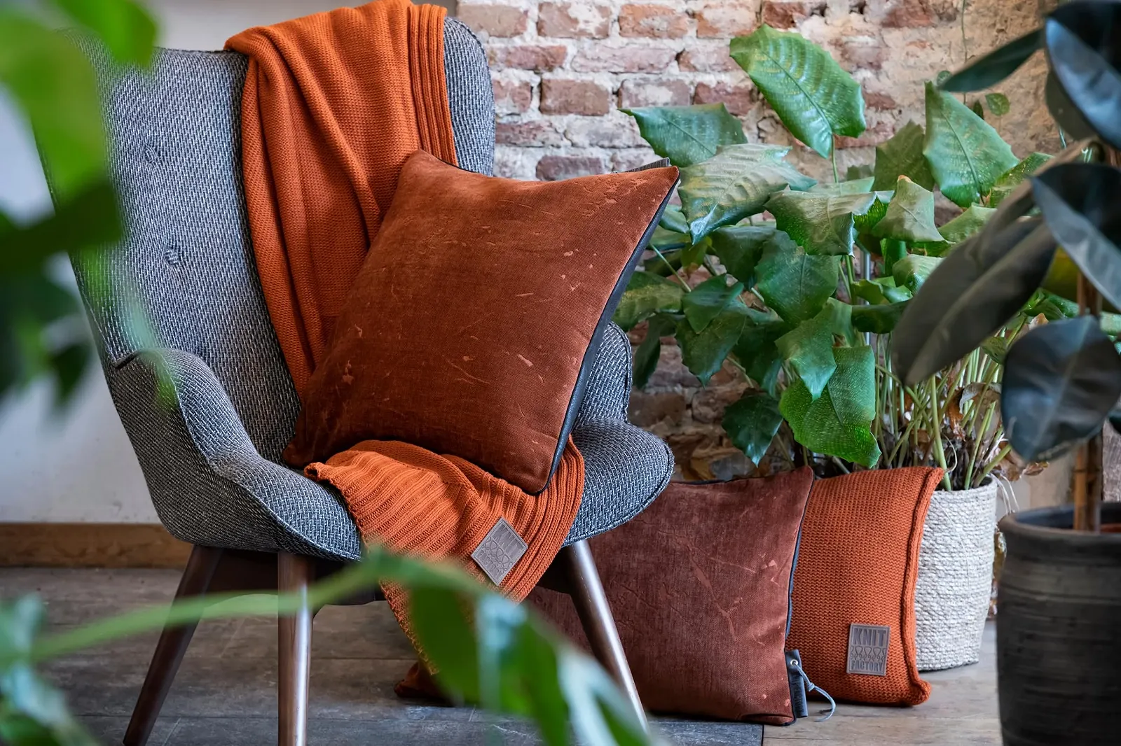 Покривало KNIT FACTORY Однотонна Вязана XL Антрацит 195 x 225 см, фото №4