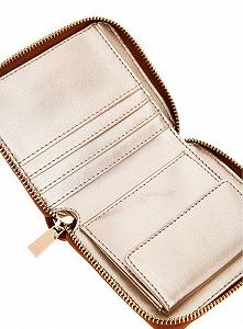 Гаманець GUESS Laurel SLG Small Zip Around S Cognac Коричневий synthetic.ua - Фото 1