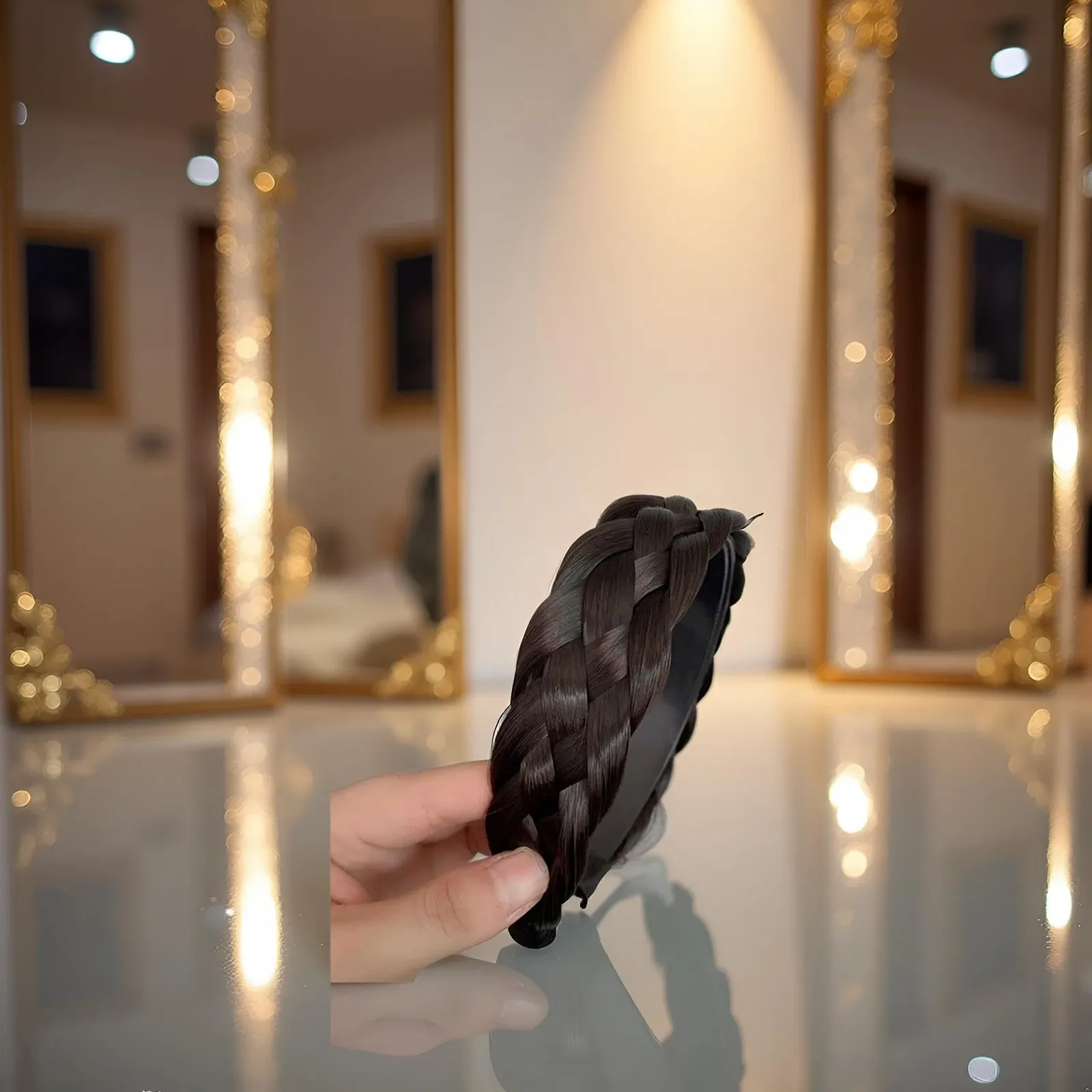 Обруч плетений з широкими полями проста з косою у хвості Чорно-коричневий, фото №4 Обруч плетений з широкими полями проста з косою у хвості Чорно-коричневий, фото №4