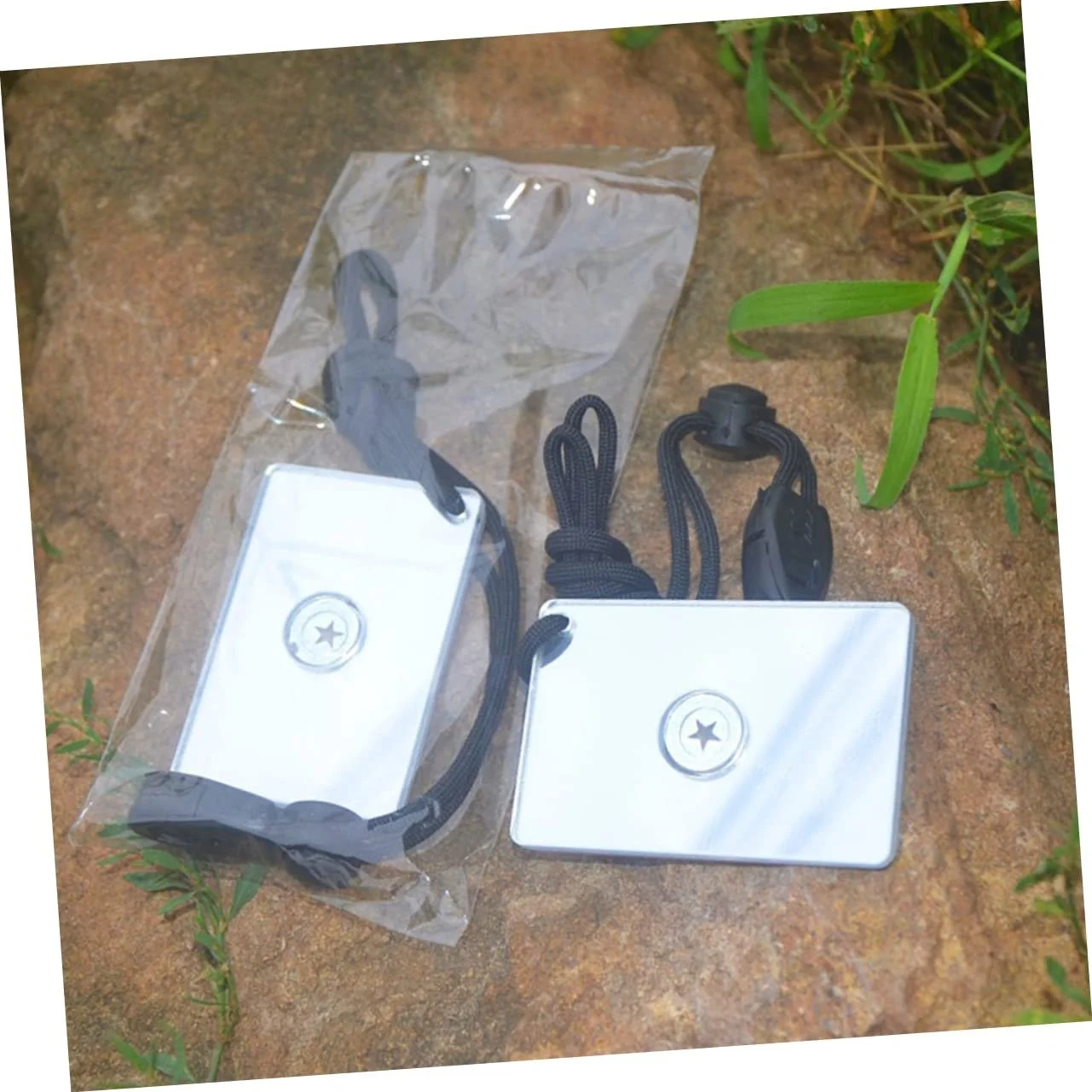 Дзеркало Sosoport, 2 шт, сигнальне, багатофункціональний інструмент, аварійне, для виживання, кемпінгу, походів, акрил, для подорожей, гірське, фото №3