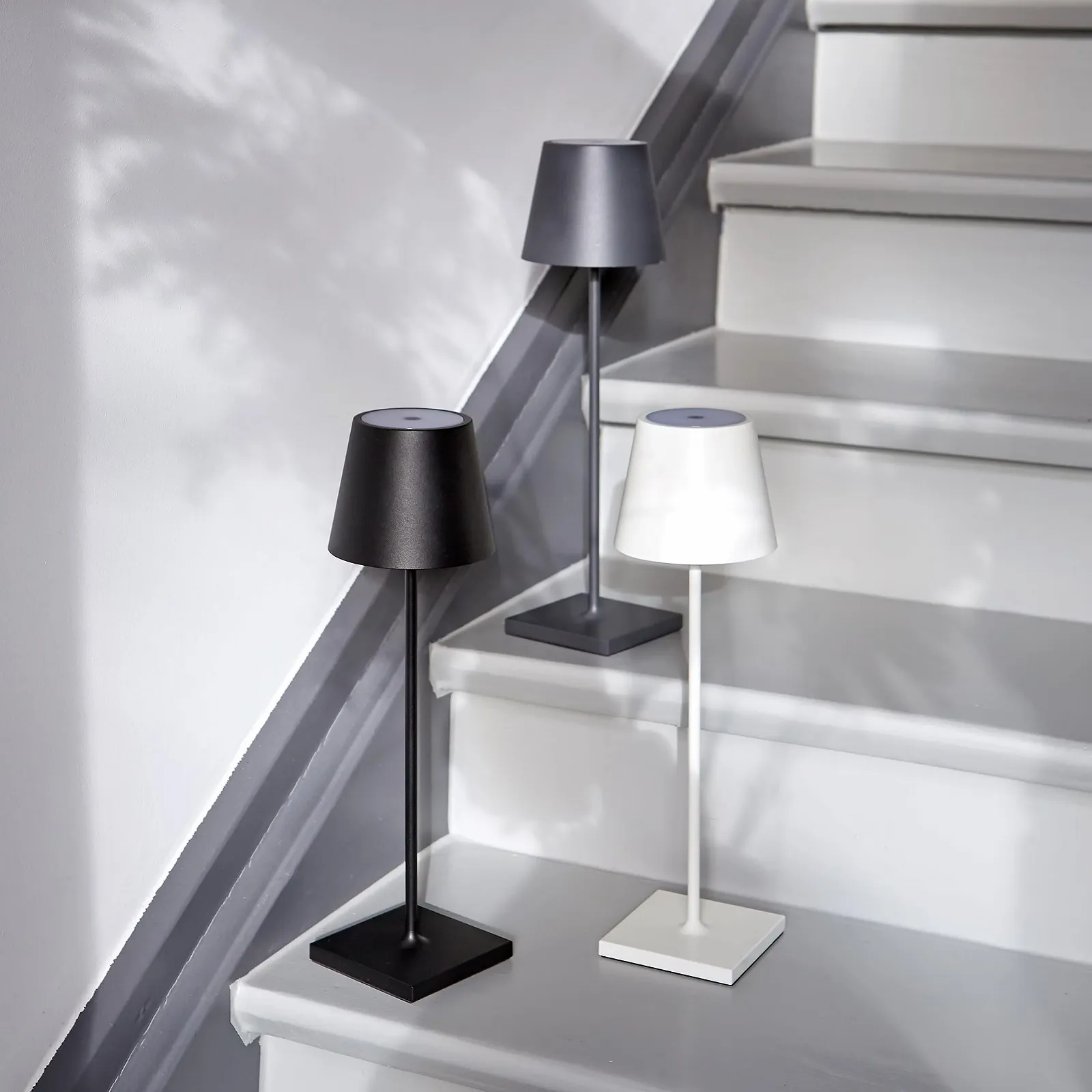 Настільна акумуляторна LED лампа SIGOR Nuindie 2.0 Димована IP54 Висота 38 см USB-C 12 год Графітовий сірий Упаковка 6 шт, фото №7