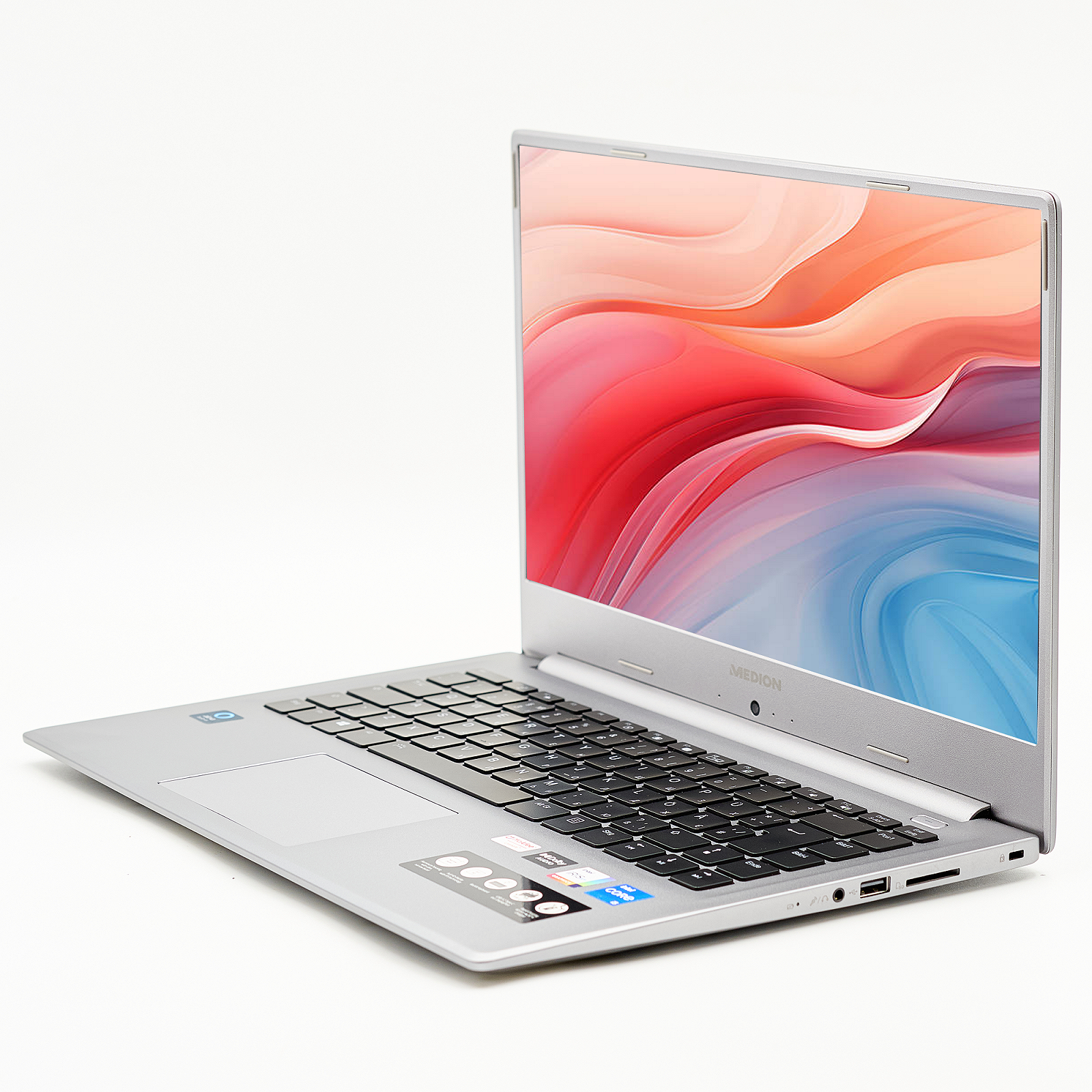 Ноутбук 15.6" Medion (Lenovo Group) Akoya S15449 Intel Core i5-1135G7 RAM 32 ГБ SSD 512 ГБ + HDD 1 ТБ Intel Iris Xe Graphics Метал б/в (4438), фото №4
