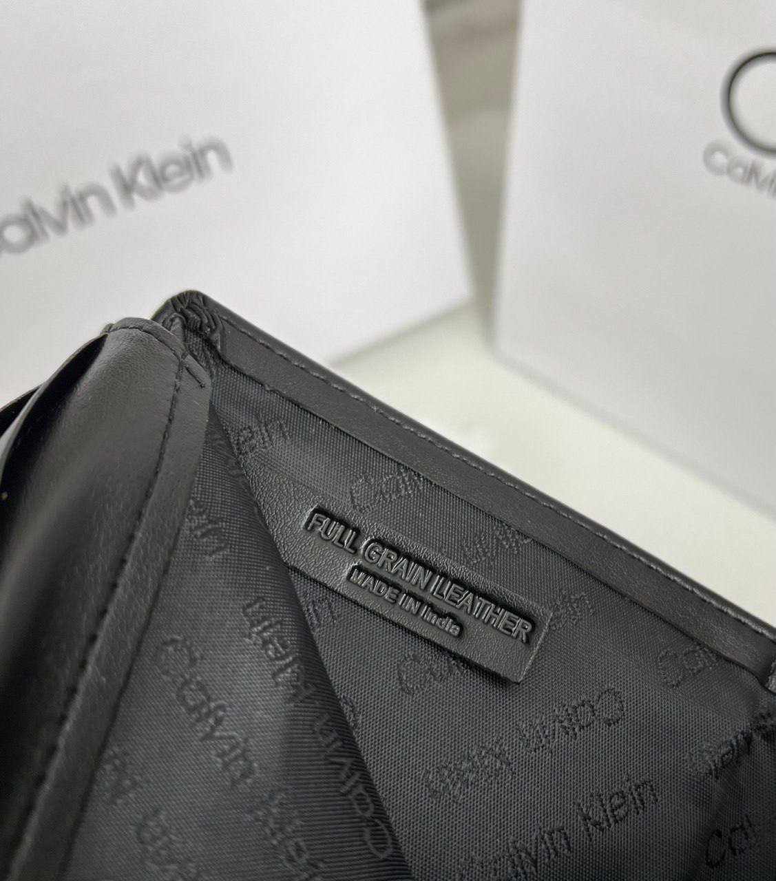 Подарунковий набір для чоловіка шкіряний ремінь гаманець і брелок Calvin Klein, фото №5