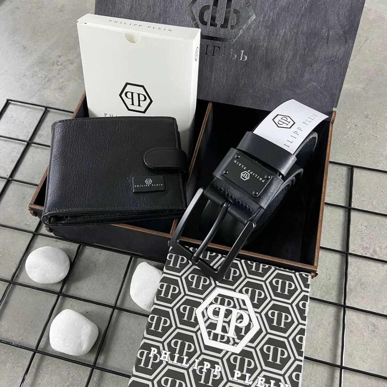 Оригінальний подарунок для чоловіка набір ремінь і гаманець із шкіри брендовий Philipp Plein, фото №2 Оригінальний подарунок для чоловіка набір ремінь і гаманець із шкіри брендовий Philipp Plein, фото №2