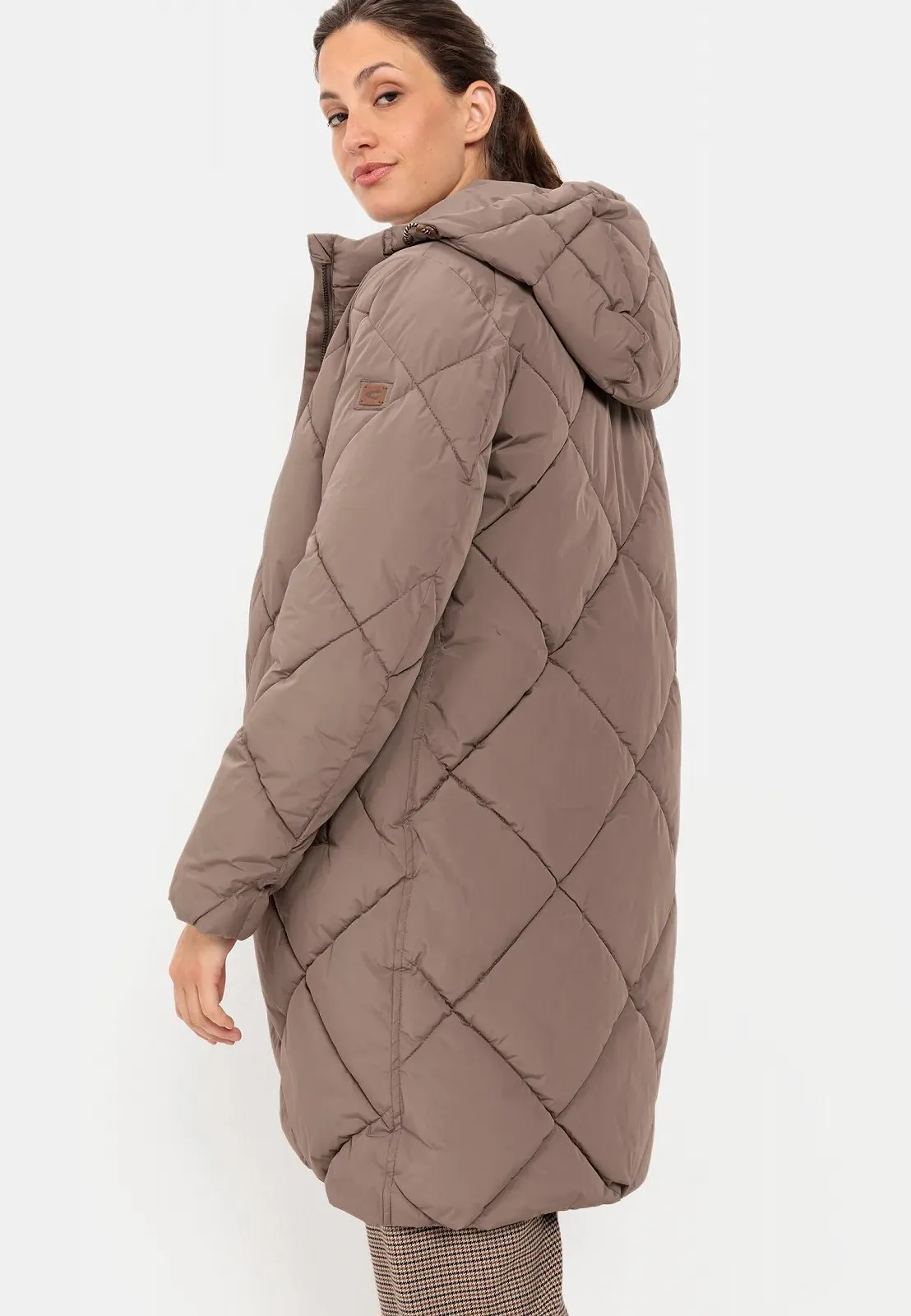 Куртка camel active З переробленого поліестеру стьобана, фото №6 Куртка camel active З переробленого поліестеру стьобана, фото №6