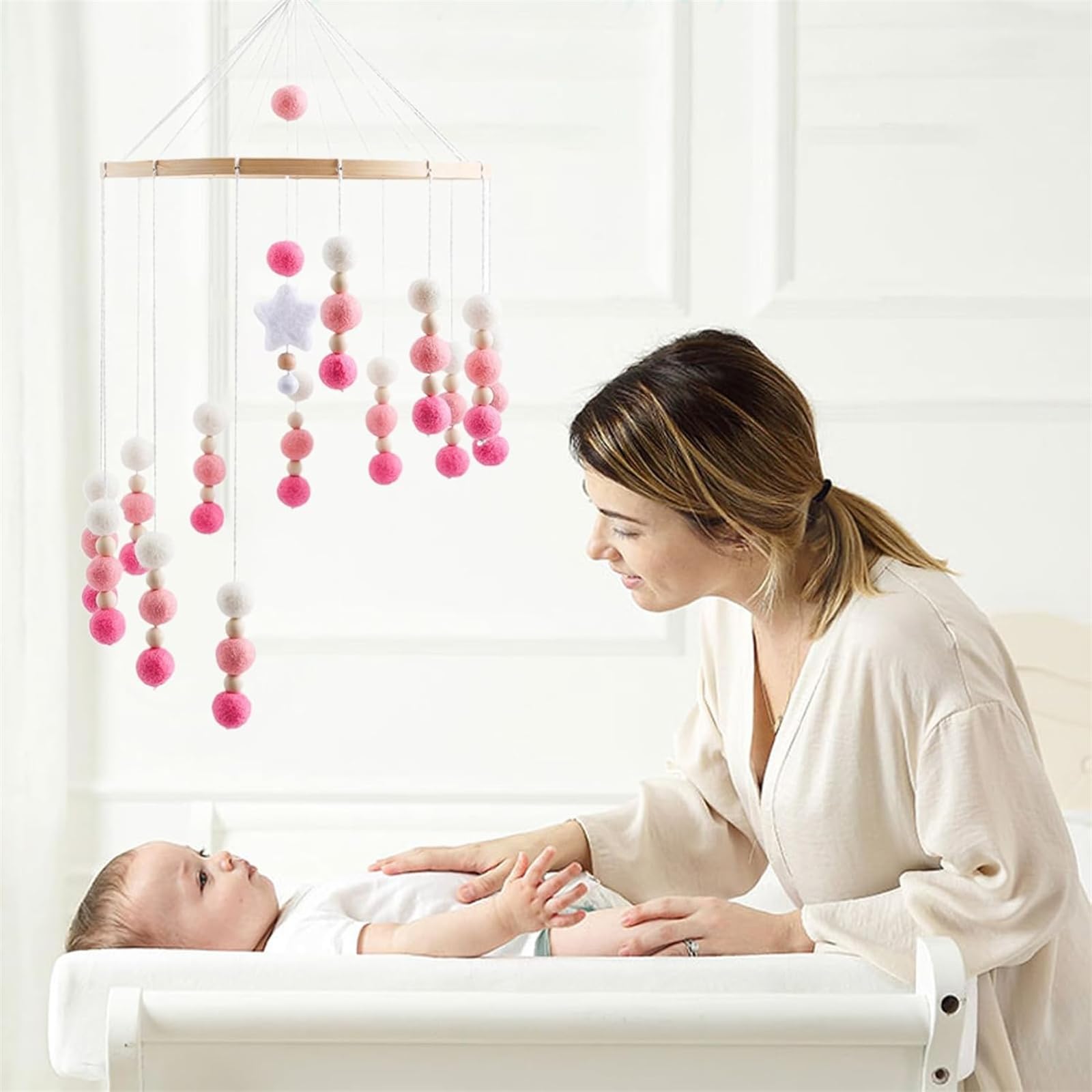 Карусель на ліжечко Дерев'яні Вітряні Ладанки Мобіль із Дерев'яними Зірками та Фетровими Кулями Блакитний, фото №4 Карусель на ліжечко Дерев'яні Вітряні Ладанки Мобіль із Дерев'яними Зірками та Фетровими Кулями Блакитний, фото №4